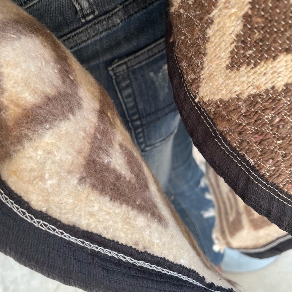 PLUS SIZE Mexican Poncho - Picture 3 of 4